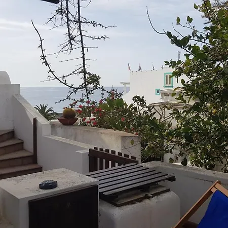 Apart Otel La Pergola Stromboli