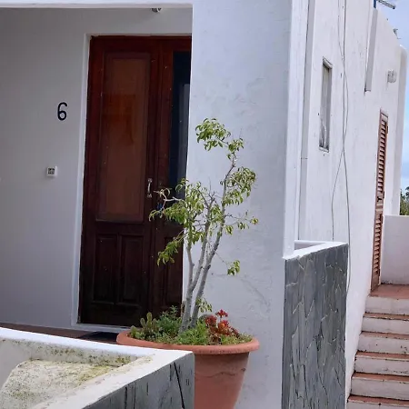 La Pergola Aparthotel 3*