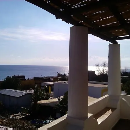 Apart Otel La Pergola 3*