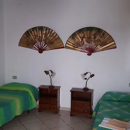 La Pergola Apart Otel Stromboli