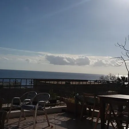 Apart Otel La Pergola 3*